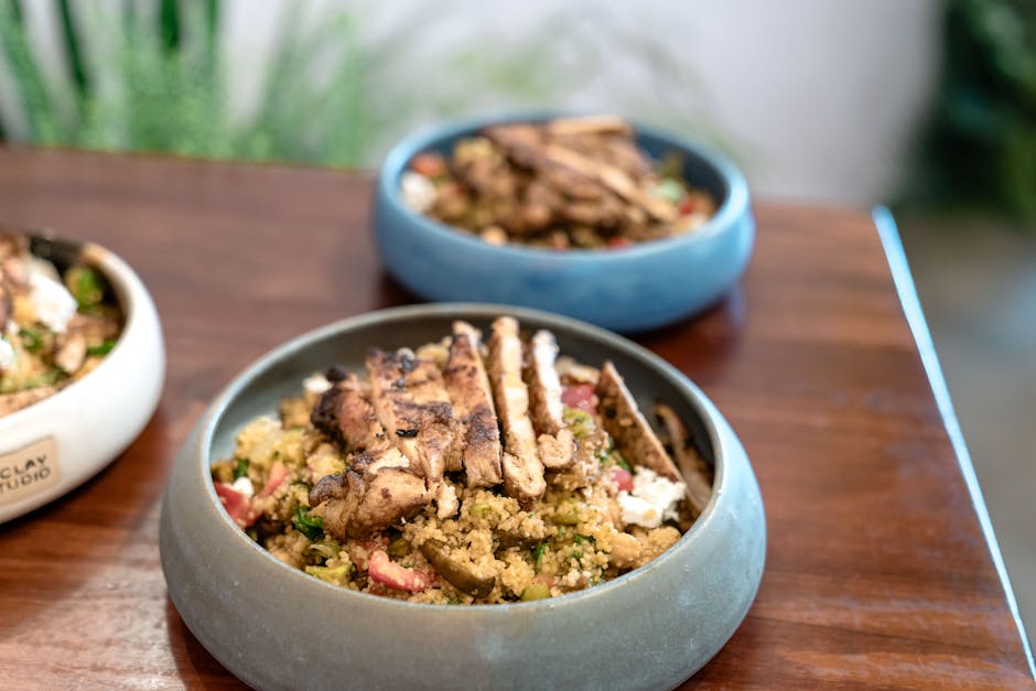 Receita: Bowl de quinoa com frango e abacate