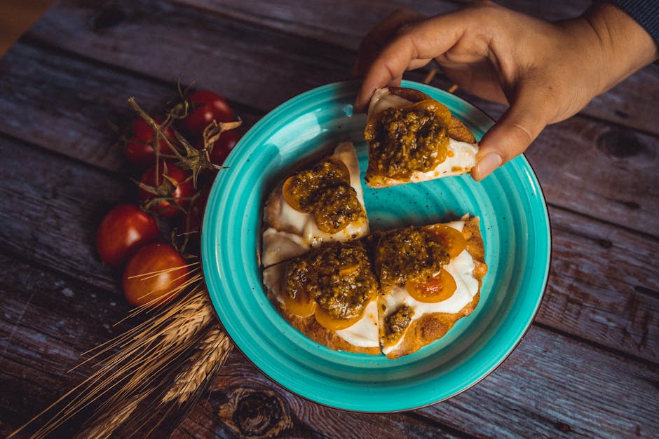 Receita: Sanduíche quente de queijo, tomate e pesto