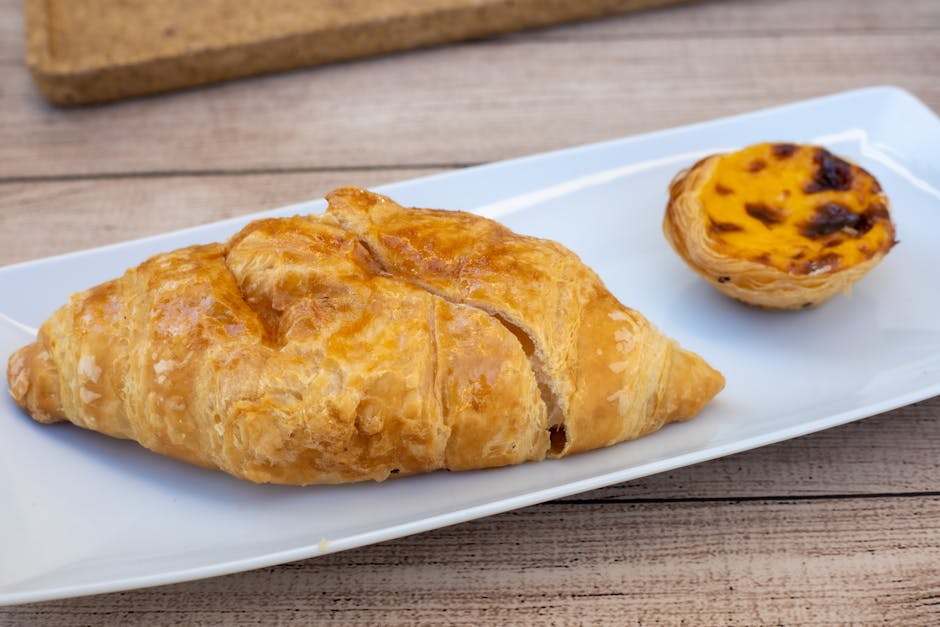 Receita: Croissant prensado com peito de peru e queijo